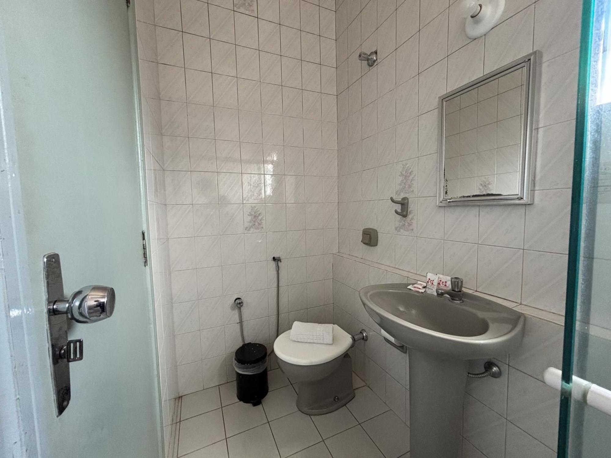 Hotel Carlton Express Imbiara Araxá Zewnętrze zdjęcie