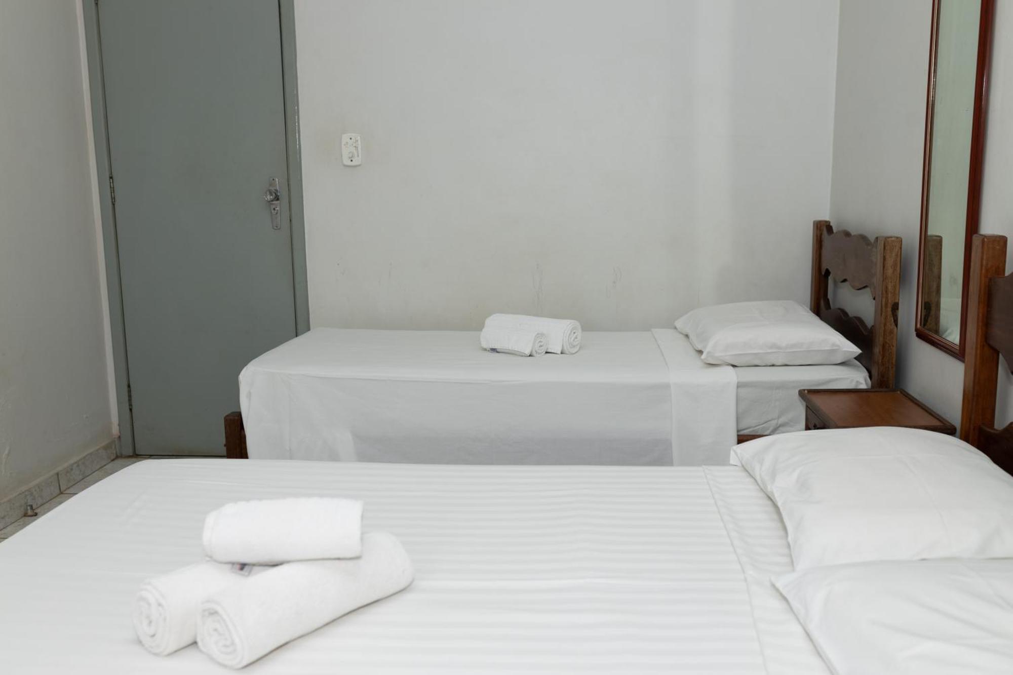 Hotel Carlton Express Imbiara Araxá Zewnętrze zdjęcie