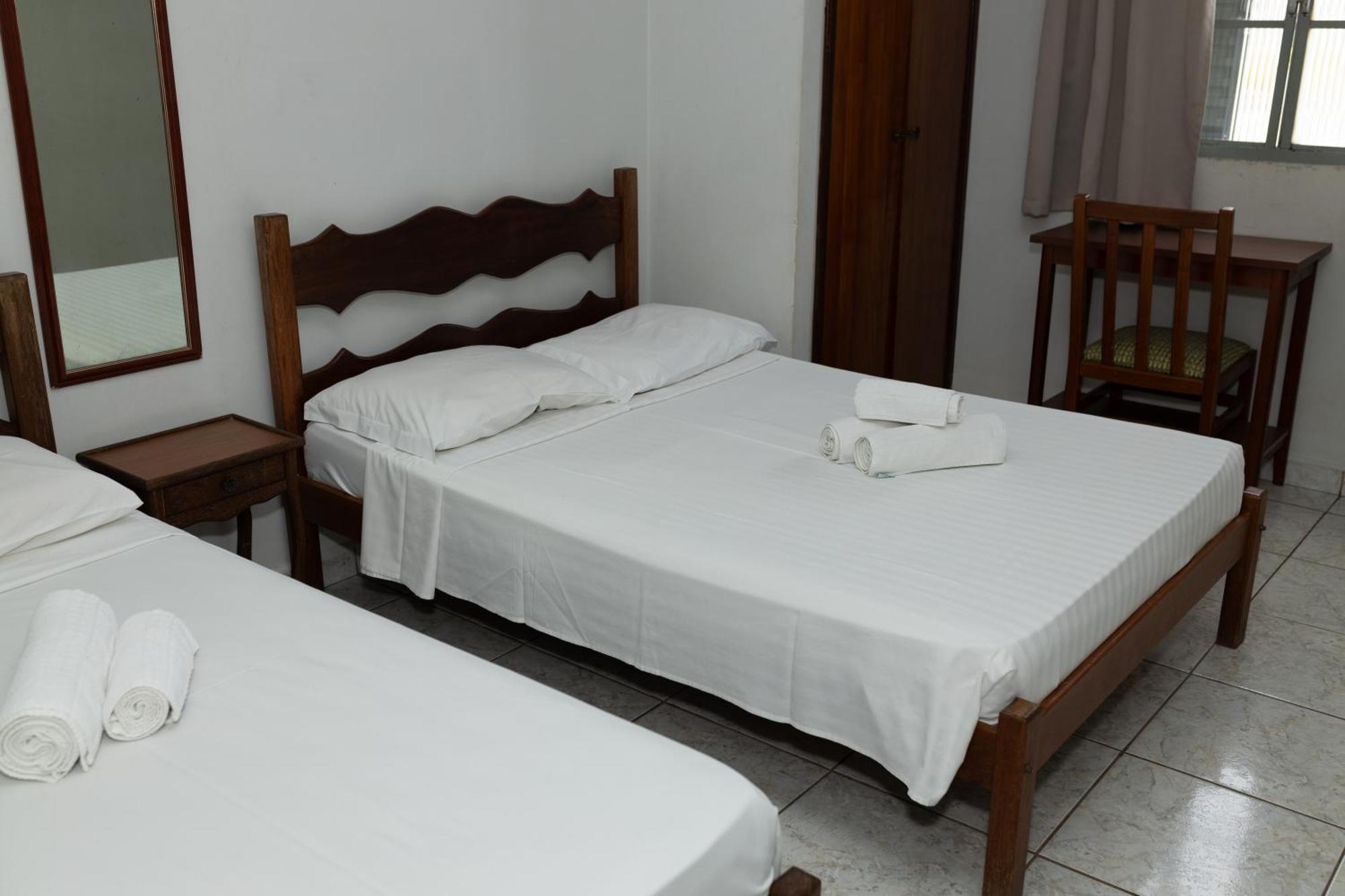 Hotel Carlton Express Imbiara Araxá Zewnętrze zdjęcie