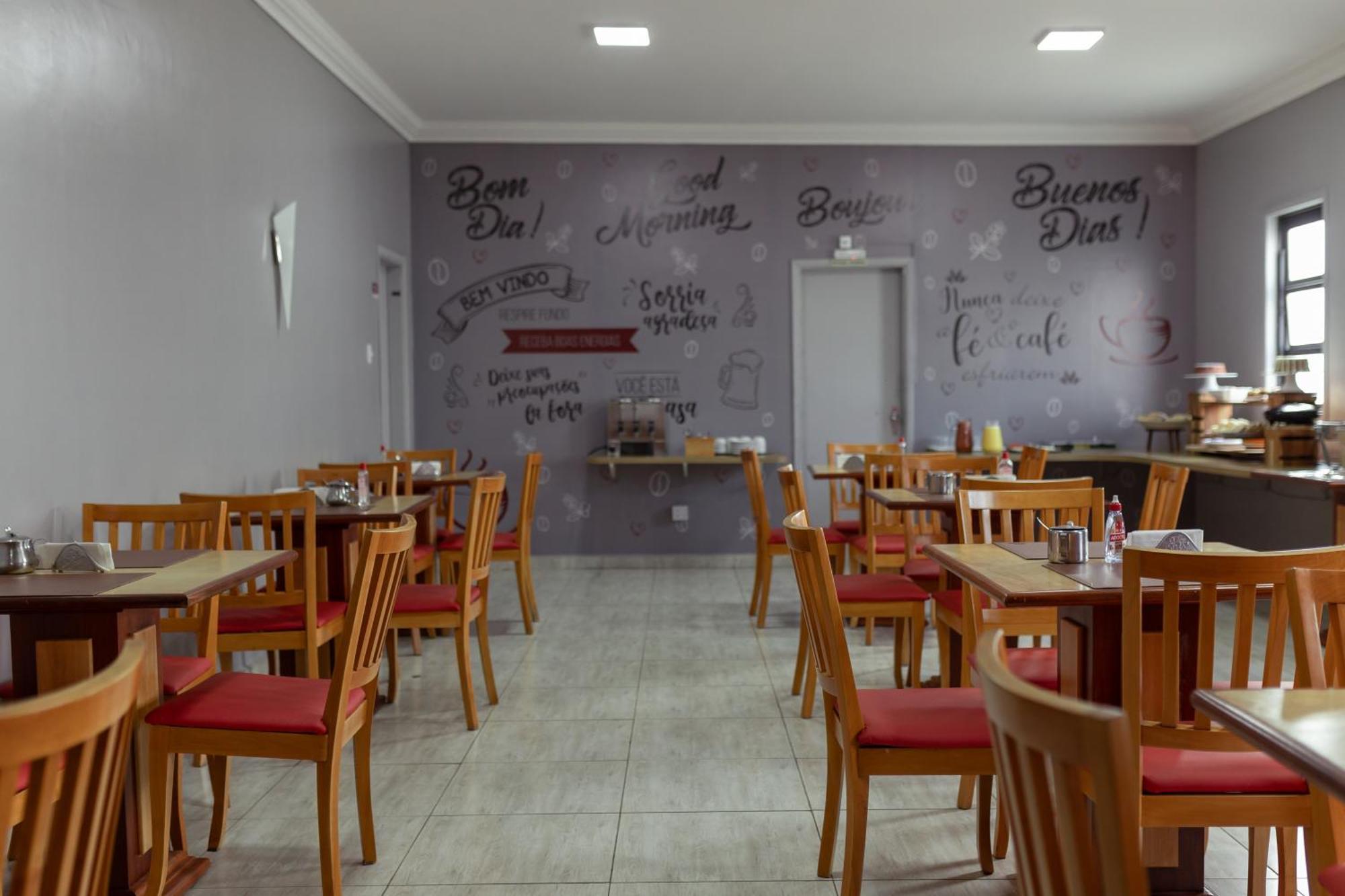 Hotel Carlton Express Imbiara Araxá Zewnętrze zdjęcie