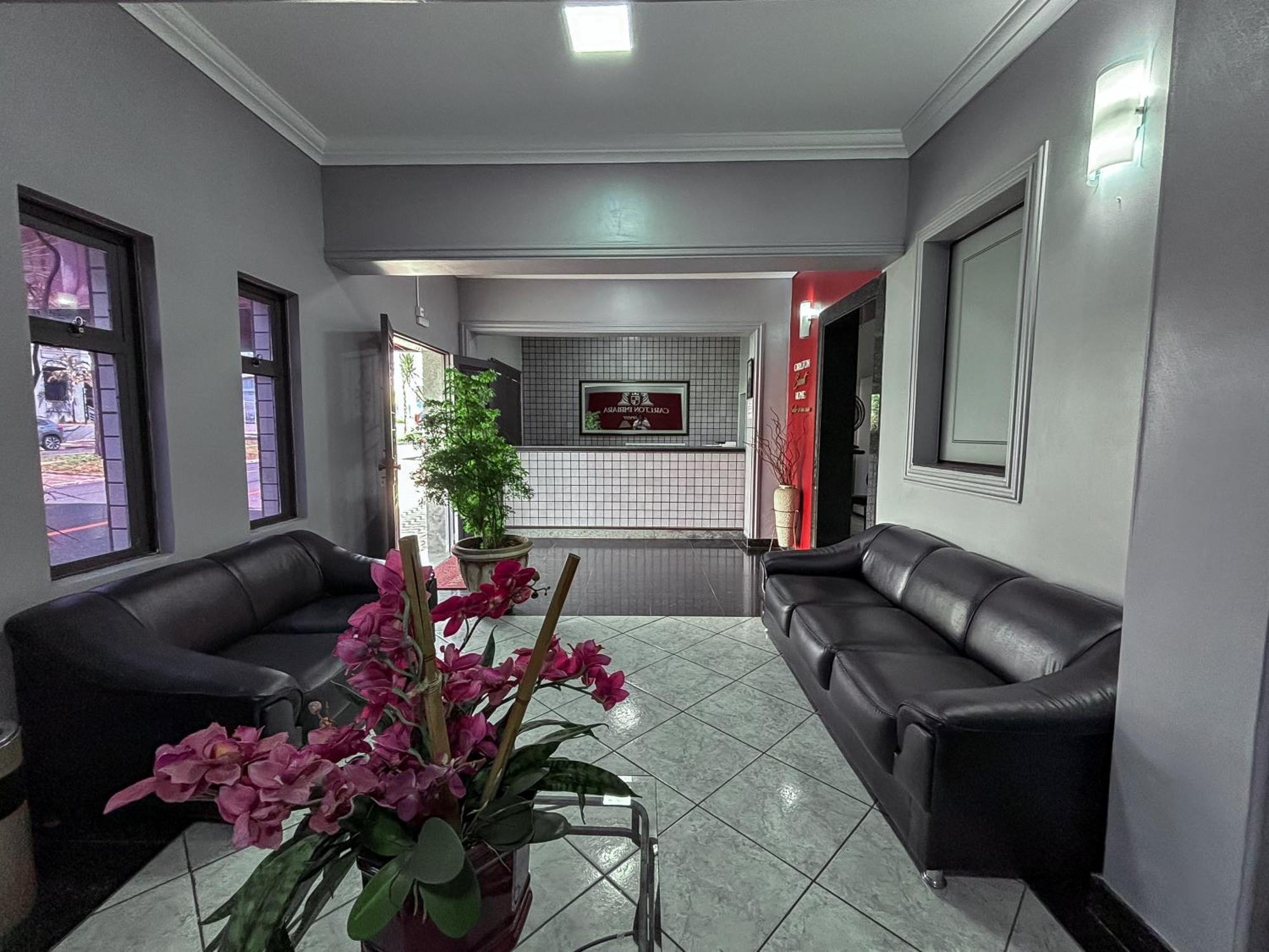 Hotel Carlton Express Imbiara Araxá Zewnętrze zdjęcie
